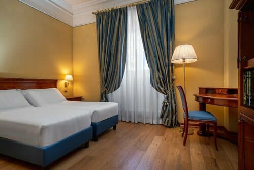 Внешний вид отеля Hotel Oceania
