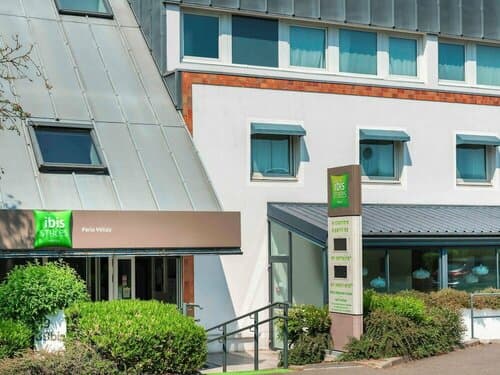 Внешний вид отеля Ibis Styles Paris Velizy