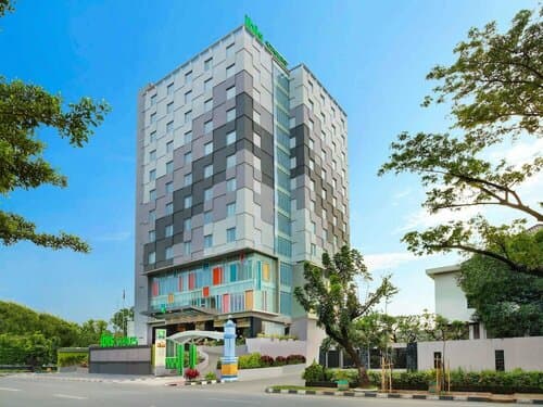 Внешний вид отеля Ibis Styles Makassar Sam Ratulangi
