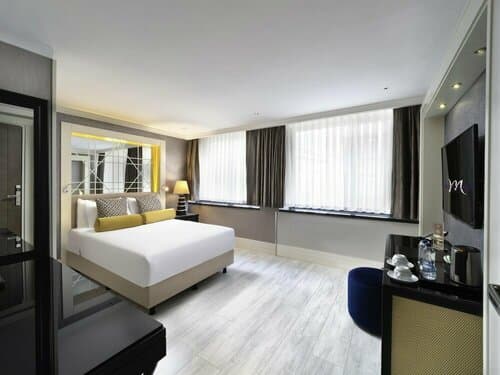 Внешний вид отеля Mercure Istanbul Bomonti