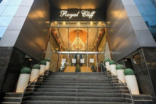 Внешний вид отеля Hotel Royal Cliff