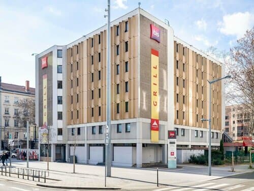 Внешний вид отеля ibis Лион Вокзал Парт-Дьё в Лионе 3-йе округе