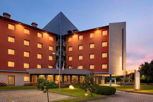 Внешний вид отеля Отель Dolce by Wyndham Milan Malpensa
