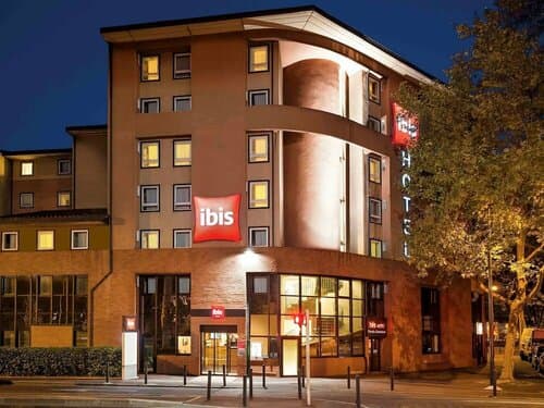 Внешний вид отеля Ibis Toulouse Ponts Jumeaux в Тулузе