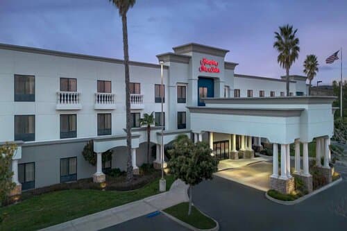 Внешний вид отеля Hampton Inn & Suites Paso Robles