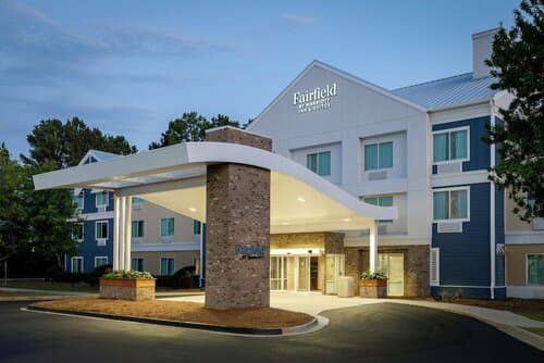 Внешний вид отеля Fairfield Inn by Marriott Savannah Airport в Саванне