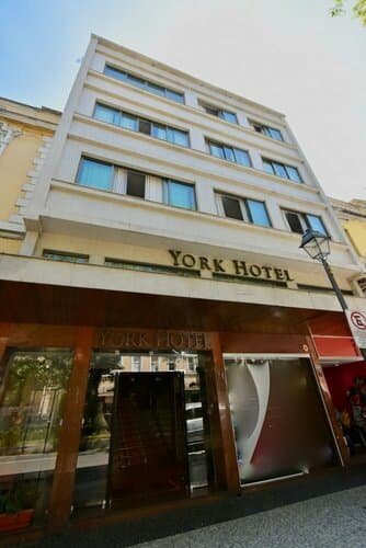 Внешний вид отеля Hotel York в Петрополисе
