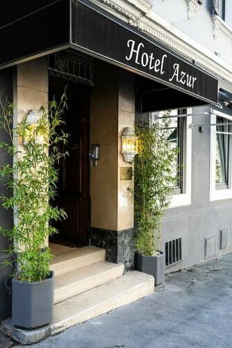 Внешний вид отеля Azur в Марсели