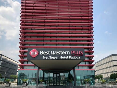 Внешний вид отеля Best Western Plus Net Tower Padova в Падуе