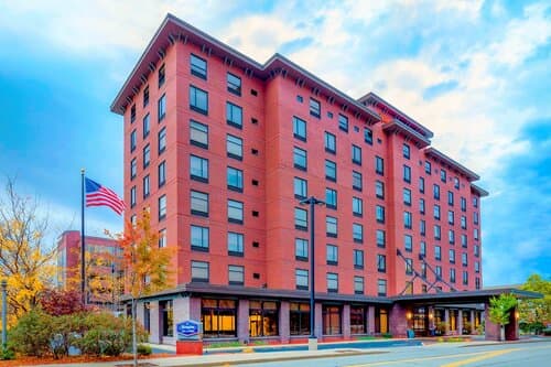 Внешний вид отеля Hampton Inn & Suites Pittsburgh-Downtown