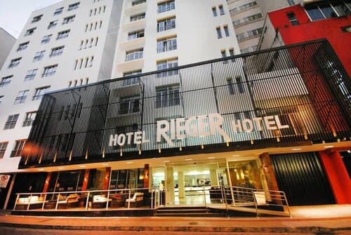 Внешний вид отеля Hotel Rieger в Балнеário-Камбориу