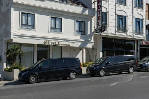 Внешний вид отеля Meshk Airport hotel