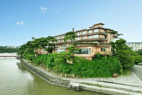 Внешний вид отеля Komatsukan Kofutei в Японии