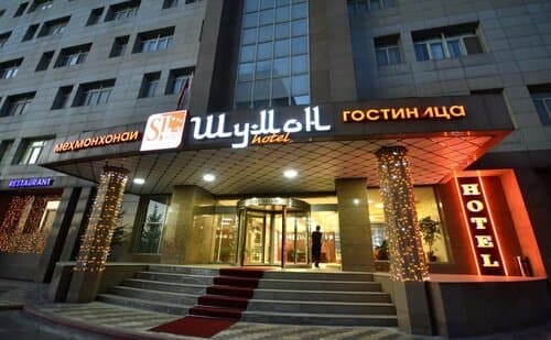 Внешний вид отеля Шумон