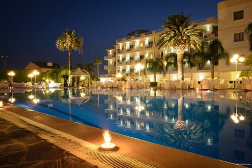 Внешний вид отеля Hotel Club Kennedy