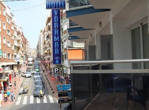 Внешний вид отеля Hotel Voramar Benidorm в Бенидорме