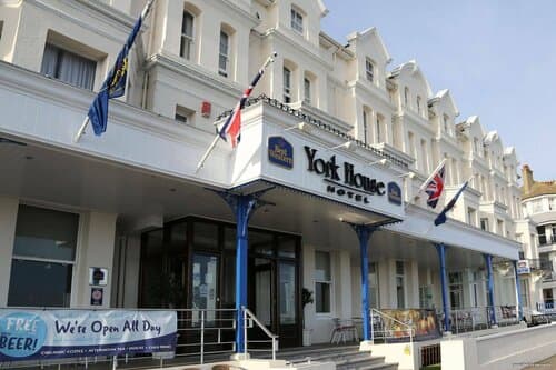Внешний вид отеля Best Western York House Hotel в Истборне