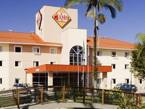 Внешний вид отеля Hotel 10 Joinville