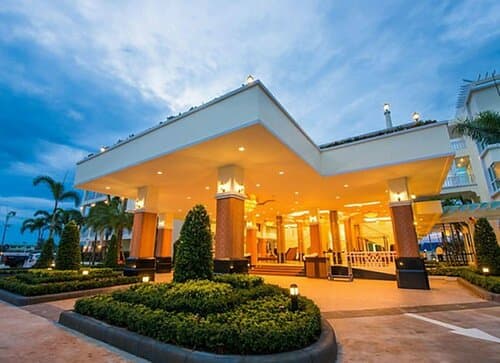 Внешний вид отеля Krabi Front Bay Resort в Краби