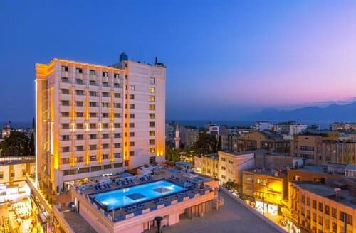 Внешний вид отеля Best Western Plus Khan Hotel