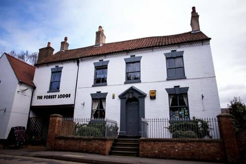 Внешний вид отеля The Forest Lodge