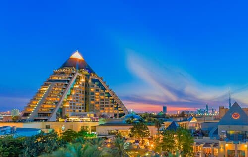 Внешний вид отеля Raffles Dubai в Дубае