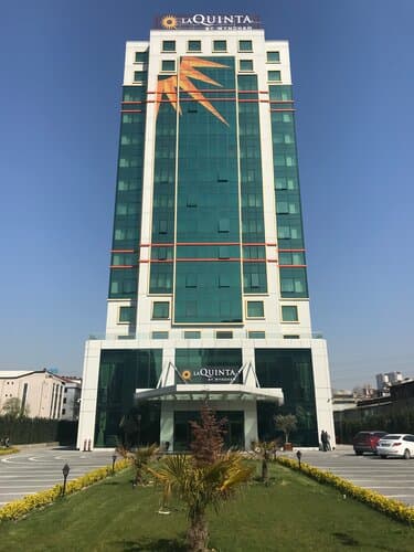 Внешний вид отеля La Quinta by Wyndham Istanbul Gunesli