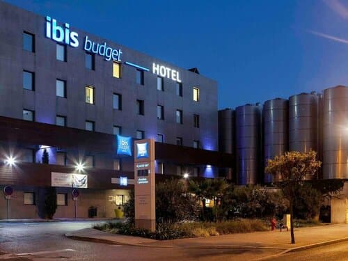 Внешний вид отеля Ibis budget Sète centre в Эре