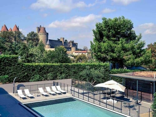 Внешний вид отеля Mercure Carcassonne La Cité hotel
