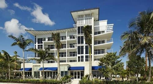 Внешний вид отеля Royal Blues Hotel