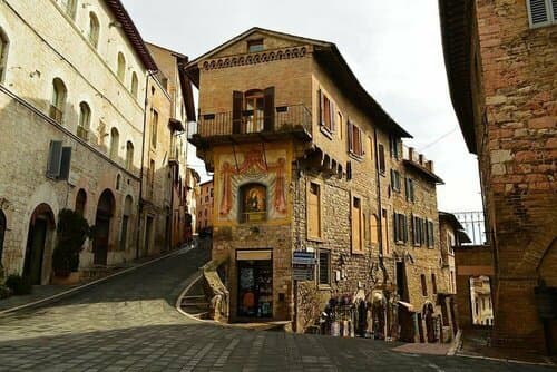 Внешний вид отеля Hotel Mom Assisi