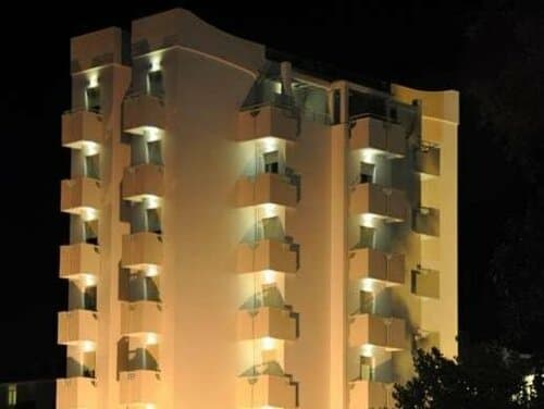 Внешний вид отеля Hotel Aristeo в Римини