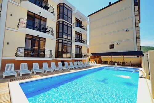 Внешний вид отеля AsTerias