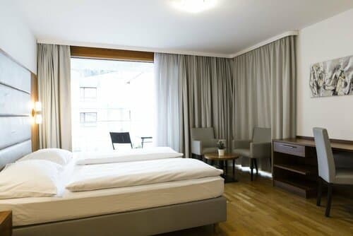 Внешний вид отеля Hotel Kapeller в Инсбруке