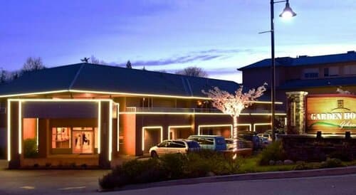 Внешний вид отеля Gibsons Garden Hotel