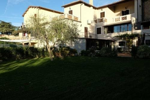 Внешний вид отеля La Rocca Guest House & SPA