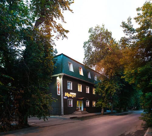 Внешний вид отеля Иркут в Иркутске