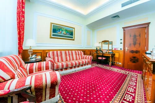 Внешний вид отеля Парус