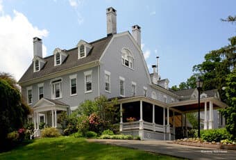 Внешний вид отеля Simsbury 1820 House