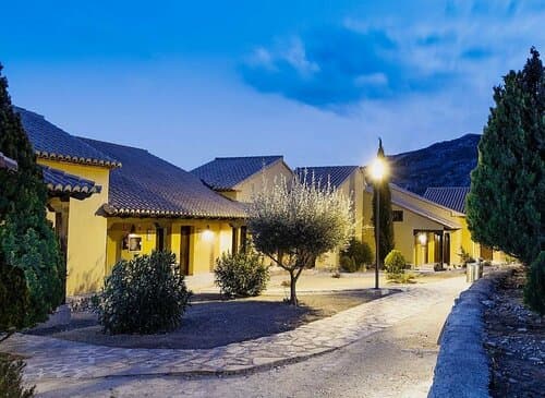 Внешний вид отеля Hotel Alahuar