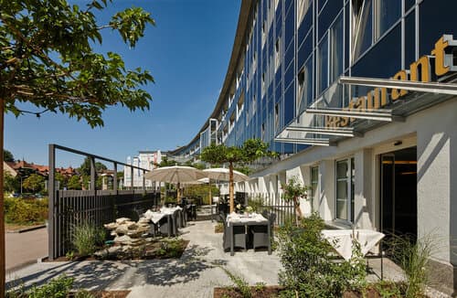 Внешний вид отеля Banana City в Винтертуре