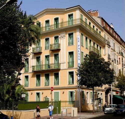 Внешний вид отеля Appart'hôtel Odalys Palais Rossini в Тьере