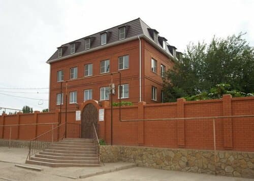 Внешний вид отеля Золотой Джин в Советском районе