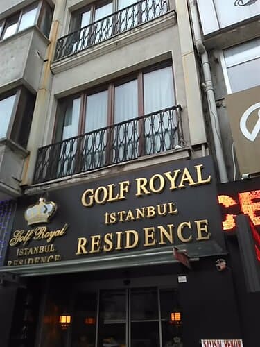 Внешний вид отеля Golf Royal Residence