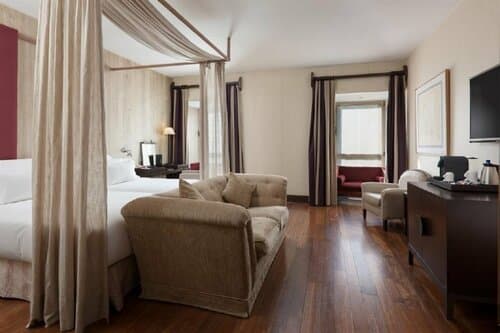 Внешний вид отеля Nh Collection Palacio de Burgos