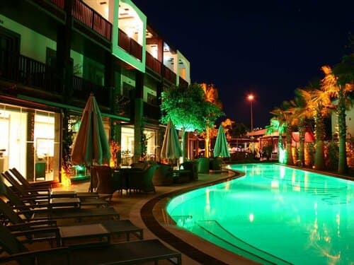 Внешний вид отеля Olira