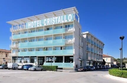Внешний вид отеля Hotel Cristallo