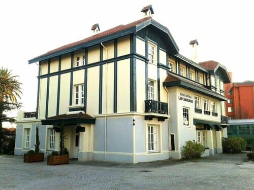 Внешний вид отеля Las Carolinas Garden в Сантандере