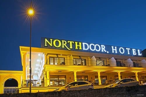 Внешний вид отеля Northdoor Hotel