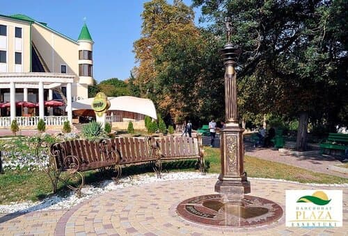 Внешний вид отеля Plaza Essentuki в Ессентуках